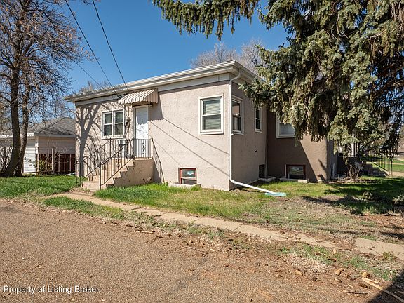 4th image of 523 3rd St W