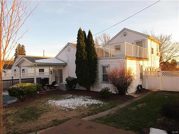 4th image of 915 Rockland St