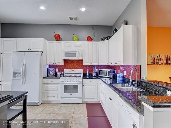 4th image of 2752 Treasure Cove Cir #16