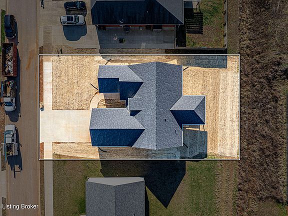3rd image of 103 Blatina Dr