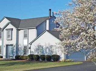 2127 Maple Creek Cir, Ann Arbor, MI 48108