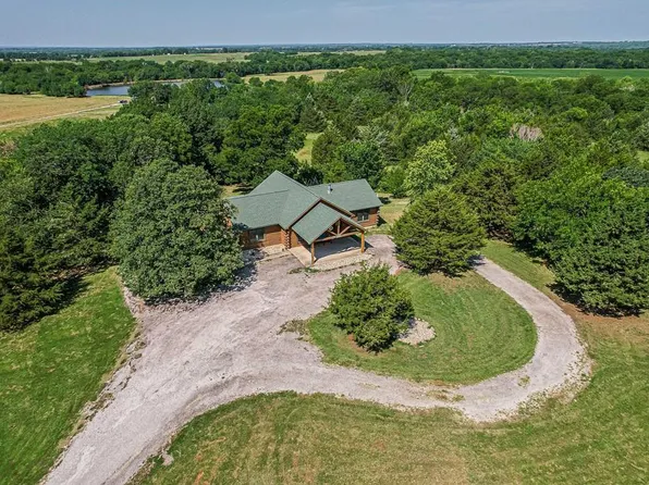 4010 Thomas Rd, Prescott, KS 66767