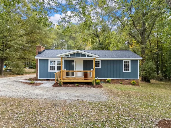 6779 Reidville Rd, Woodruff, SC 29388