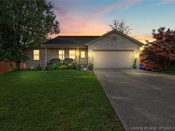 4210 Lakeside Drive, Sellersburg, IN 47172