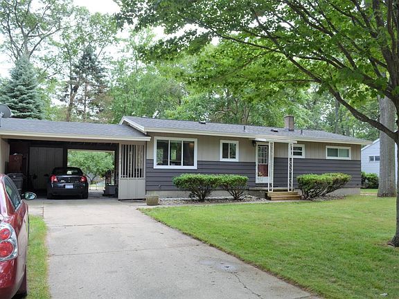 2nd image of 2345 Castle Ave