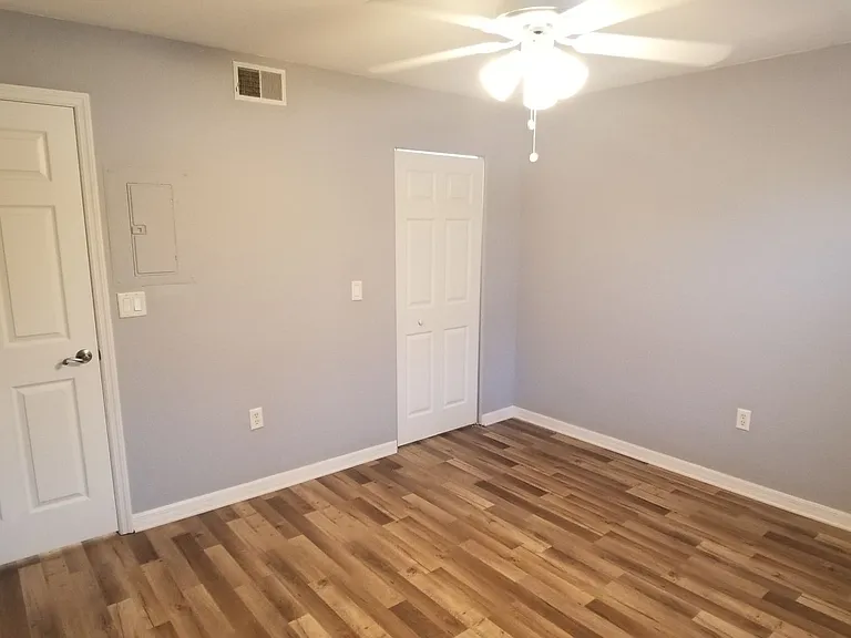 302 Lake Parsons Grn #108 — Photo 13