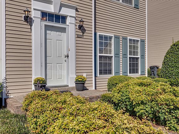 5th image of 1009 McKenna Dr