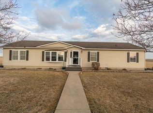 26151 E 2500 North Rd, Lexington, IL 61753