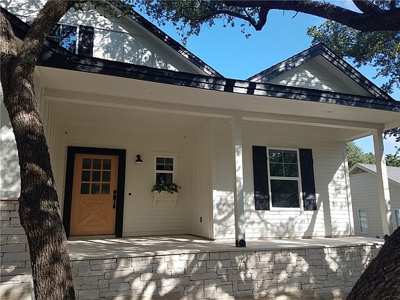 2nd image of 216 Cargill Dr