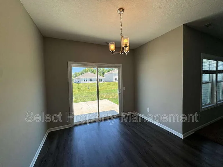 4722 Whittlebury Dr — Photo 5
