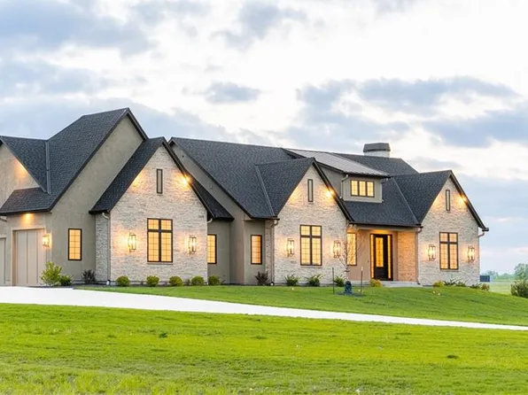 18904 Bella Terra Rd, Pleasant Hill, MO 64080