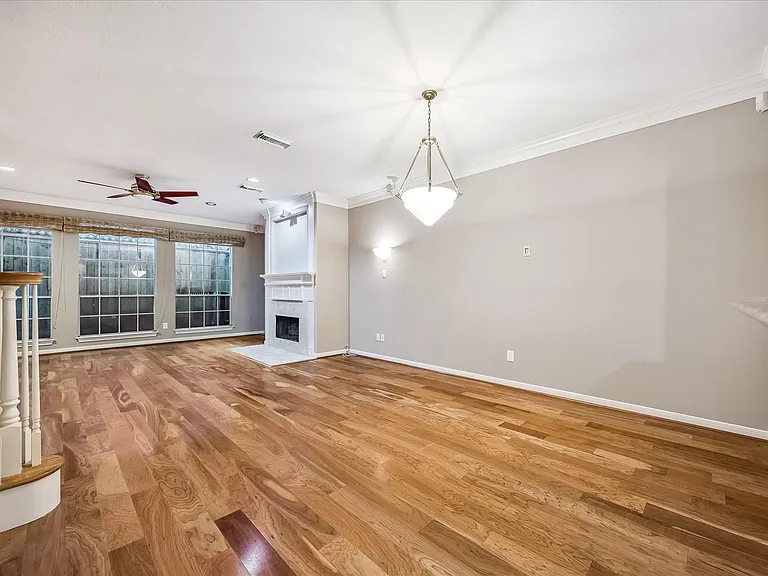 4443 Castle Court Pl — Photo 8