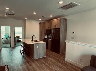413 W Mahogany Ln, Clovis, CA 93611