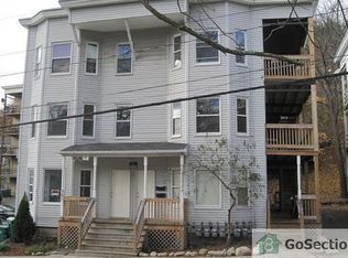 391 Elm St APT 3F, Fitchburg, MA 01420