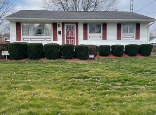 630 Saul Dr, Hubbard, OH
