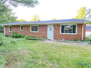 9260 Old State Line Rd, Holland, OH 43528