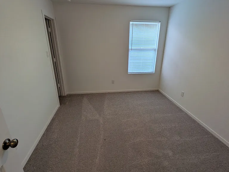 2741 Morganite Ring — Photo 11