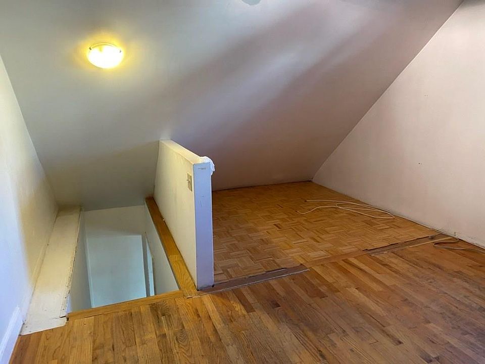 2nd image of 40 Montfern Ave #2