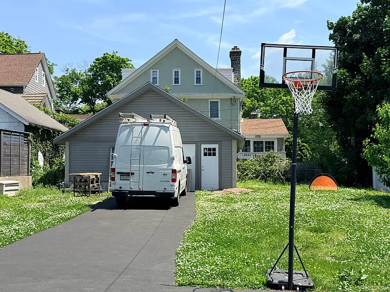 123 Bryn Mawr Ave — Photo 46
