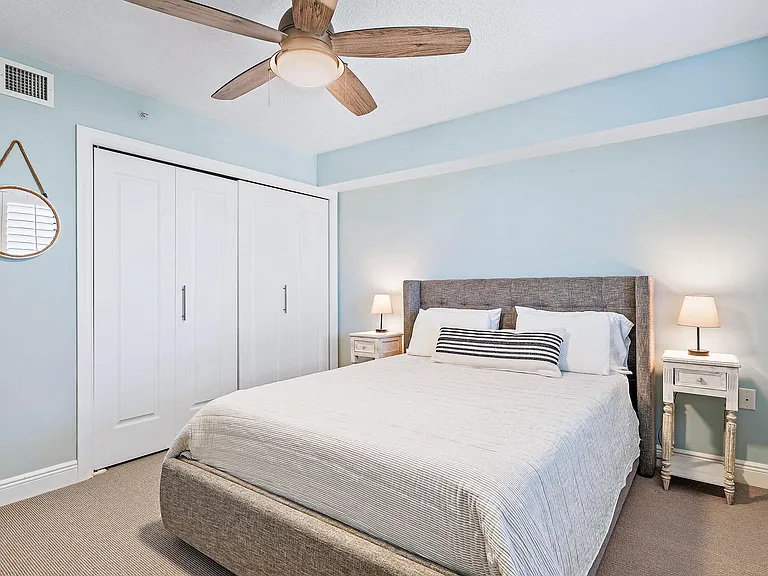 101 S Seas Dr #406 — Photo 16