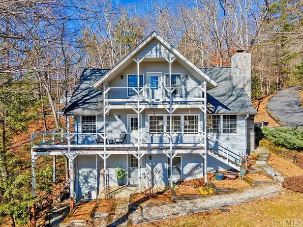 40 Blackberry Trail, Sapphire, NC 28774