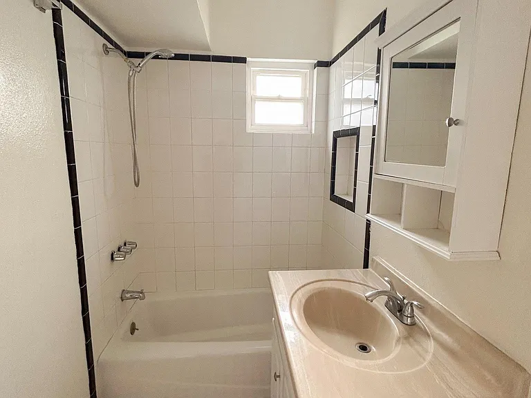 4440 Burns Ave #11 — Photo 15