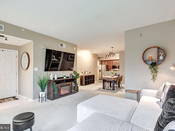 5th image of 304 N Marshview Rd #304
