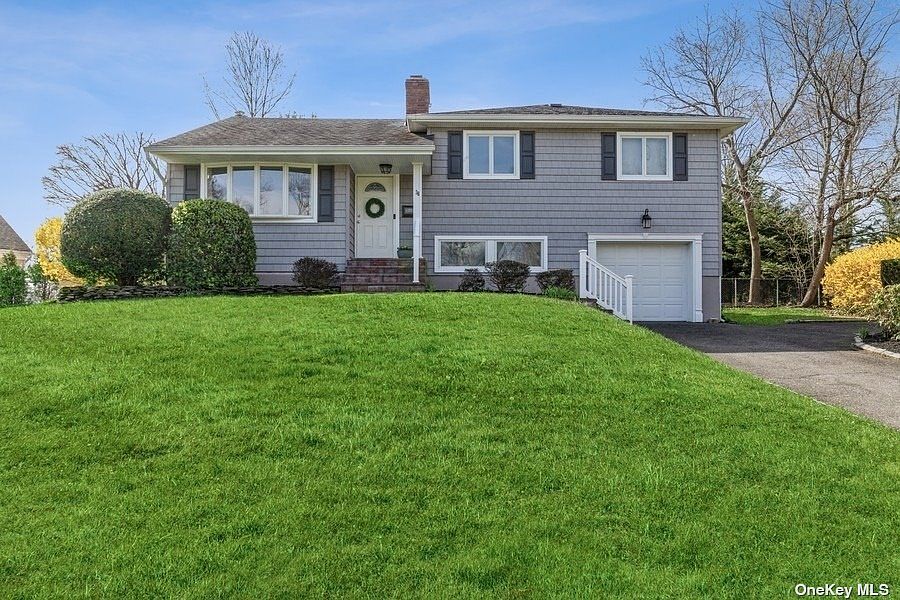 36 Old Town Lane, Halesite, NY 11743 Zillow