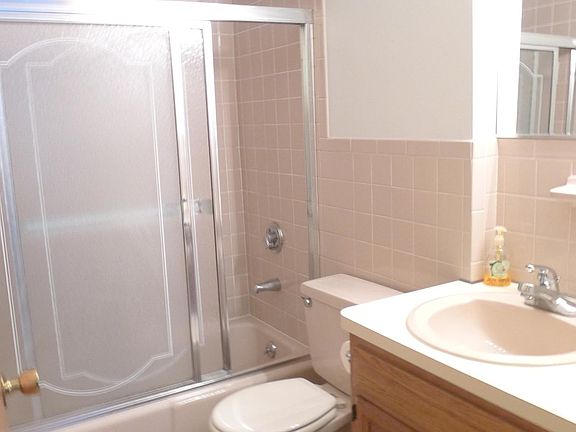 5th image of 41 Judkins St #A