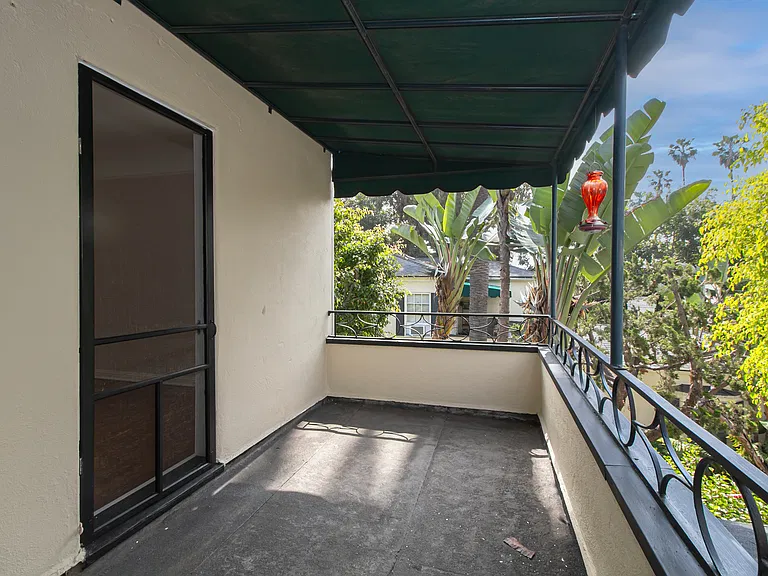 1726 N Vista St — Photo 31