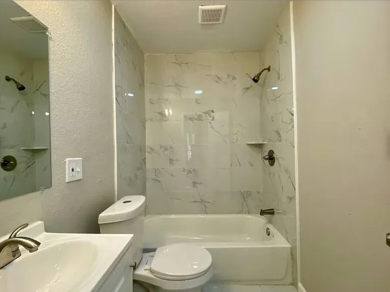 4309 Paseo Blvd #A — Photo 7