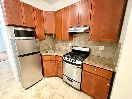 Rented by Garfield Realty  | media 14