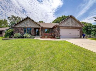 239 Center St, Whiteland, IN