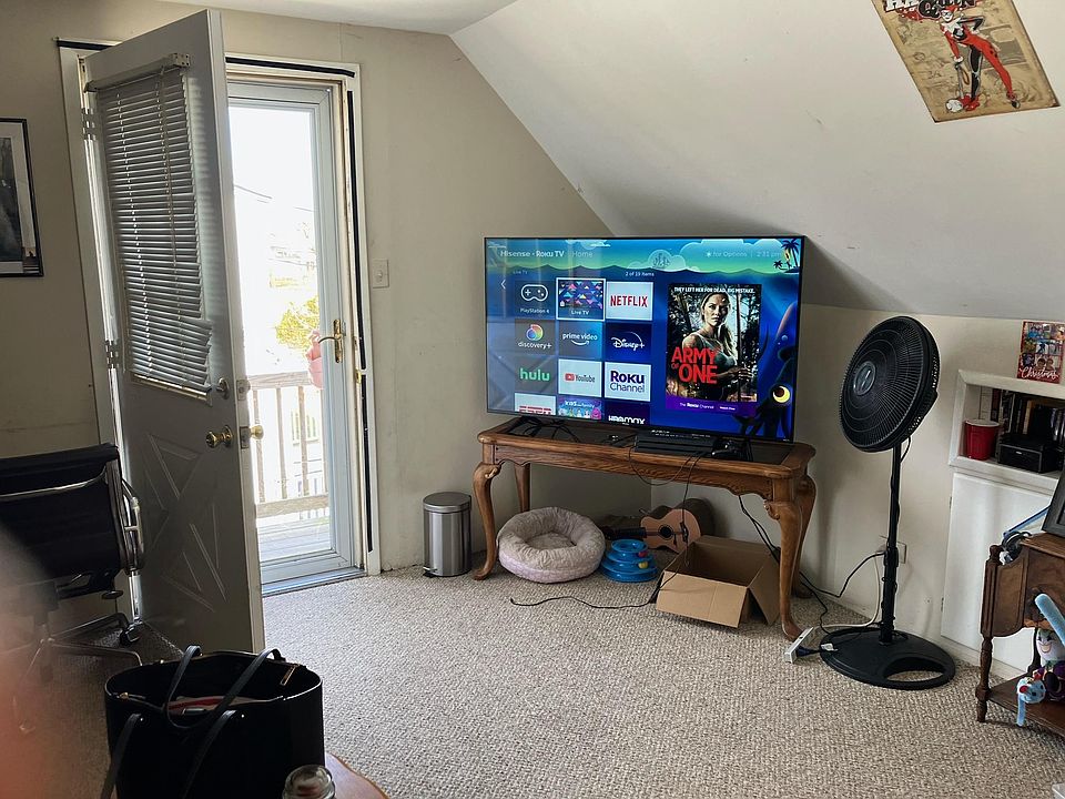 1st image of 445 Hillcrest Dr #2