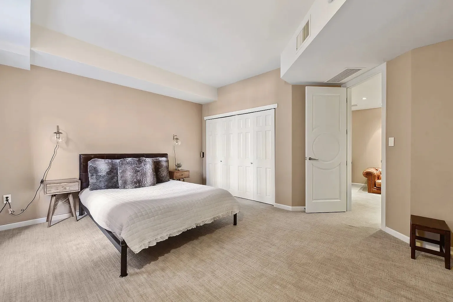 1512 Larimer St — Photo 3