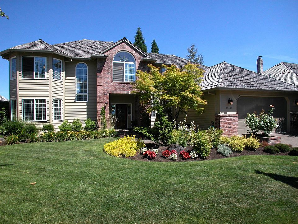 Wonderful Curb-Appeal!