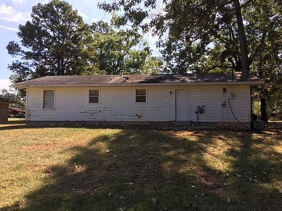 2nd image of 1011 Sharron Dr
