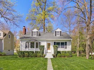 17 Cypress Rd, Chatham, NJ 07928