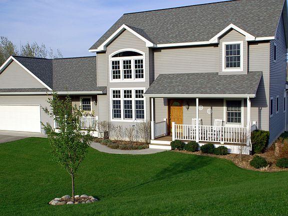 2nd image of 570 Four Mile Road N