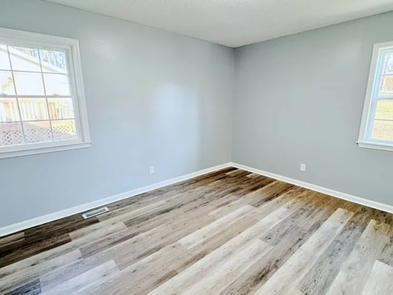 1725 Carr Creek Rd — Photo 11