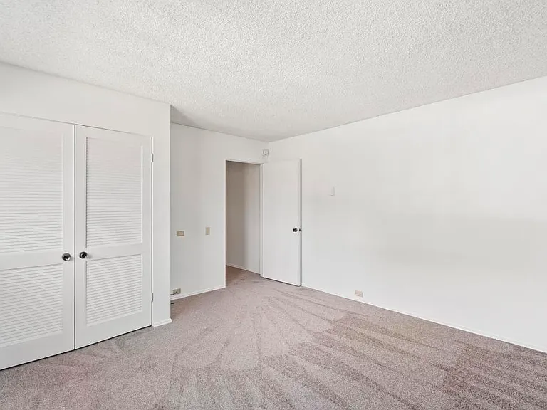 16138 Via Madera Circa E — Photo 25