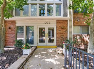 1033 Wilton Royal Dr APT 202, Saint Louis, MO 63146