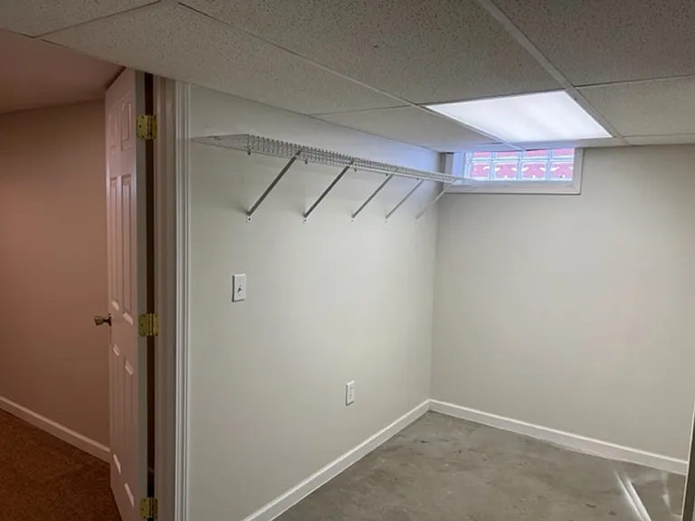 2924-2926 Mount Holyoke Rd — Photo 18