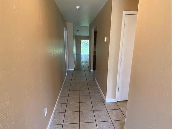 2nd image of 319 SE 24th Ave