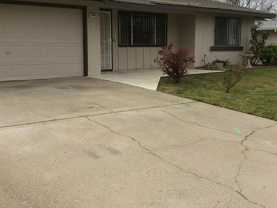 1st image of 3862 Wrigley Cir