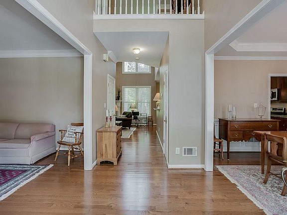 5th image of 1810 Macy Ct
