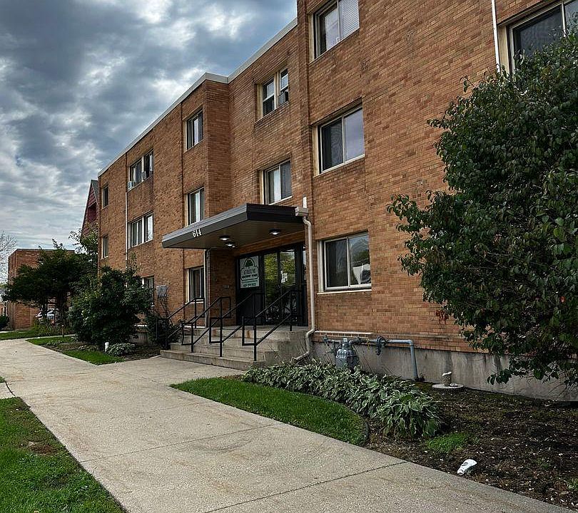 Atrium Apartments 614 Broad St Beloit WI Zillow