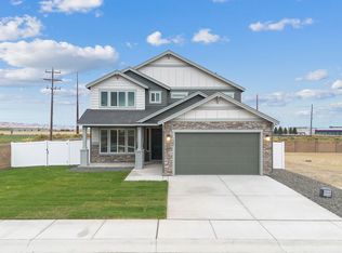 1208 9th Ave NE, Quincy, WA 98848