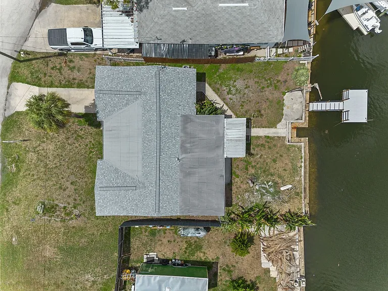 13428 Neptune Dr — Photo 8