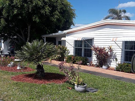 2nd image of 42 Paradise Lake Dr